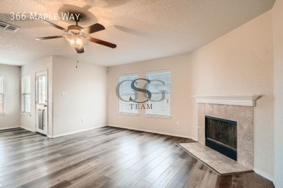 366 Maple Way - Photo 3 of 27