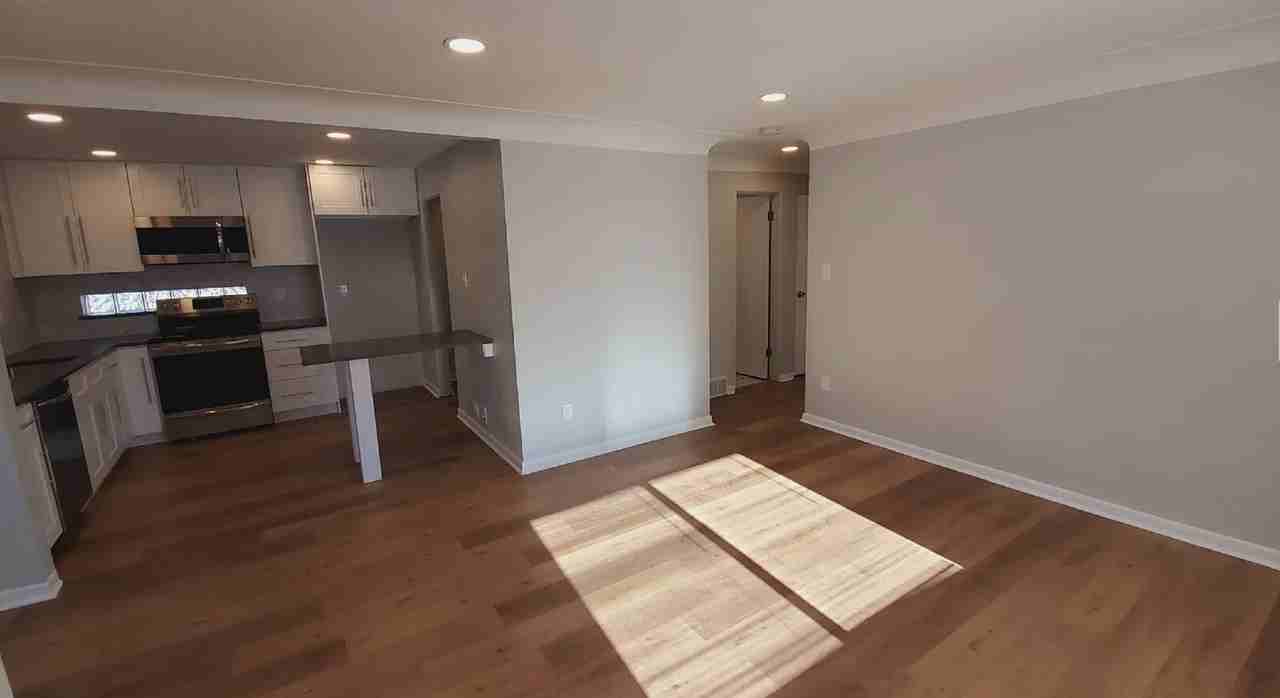 3618 N Monaco Street Pkwy - Photo 2 of 14