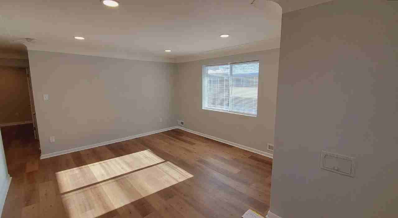 3618 N Monaco Street Pkwy - Photo 3 of 14
