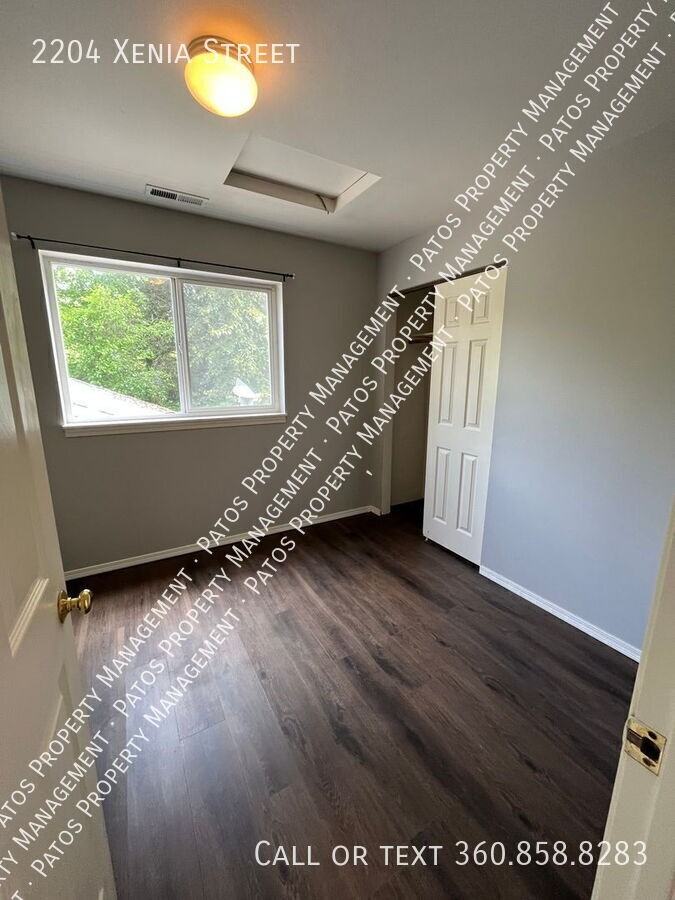 2204 Xenia St - Photo 6 of 10
