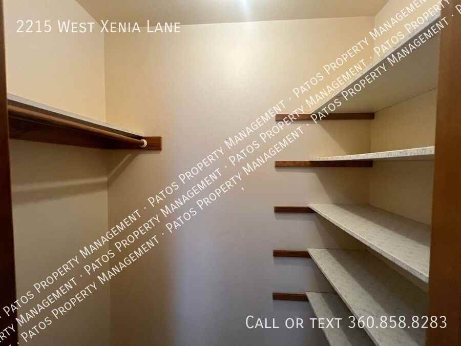 2215 Xenia Ln - Photo 6 of 12