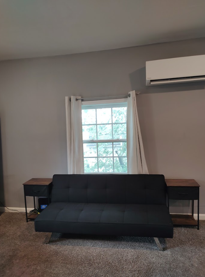 323 N Ash St - Photo 4 of 8