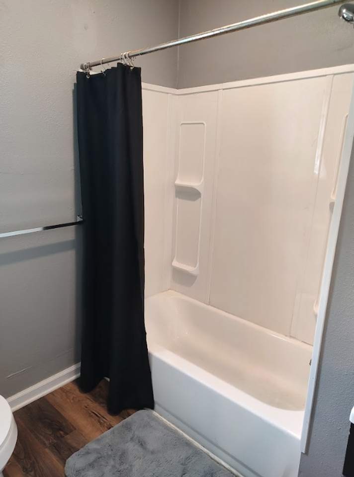 323 N Ash St - Photo 7 of 8
