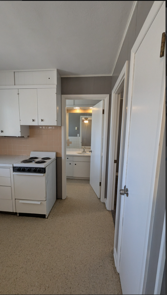 1214 S Blake St #3 - Photo 6 of 8