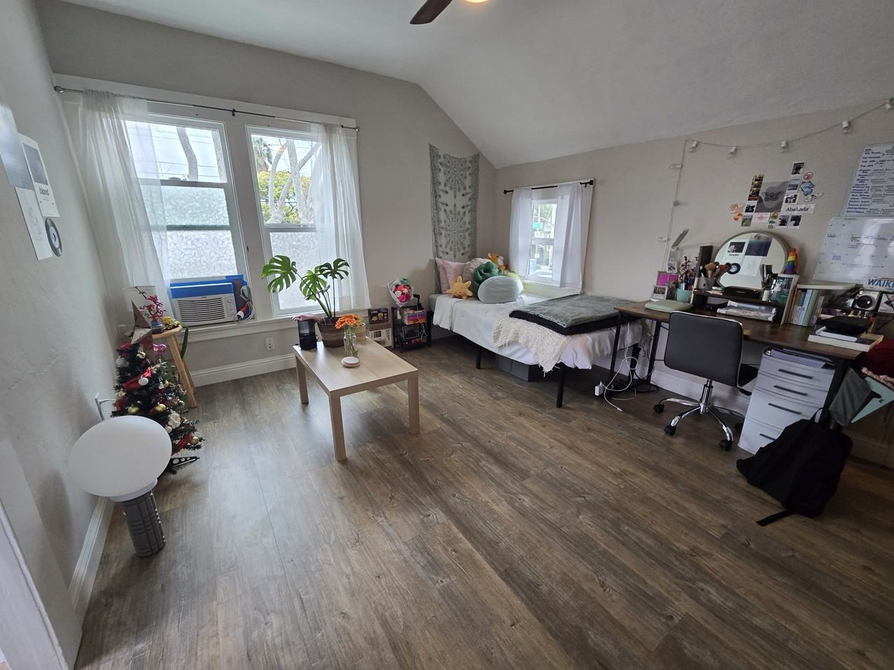 498 S 7th St #4 - Photo 2 of 33