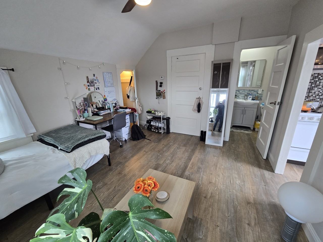 498 S 7th St #4 - Photo 3 of 33