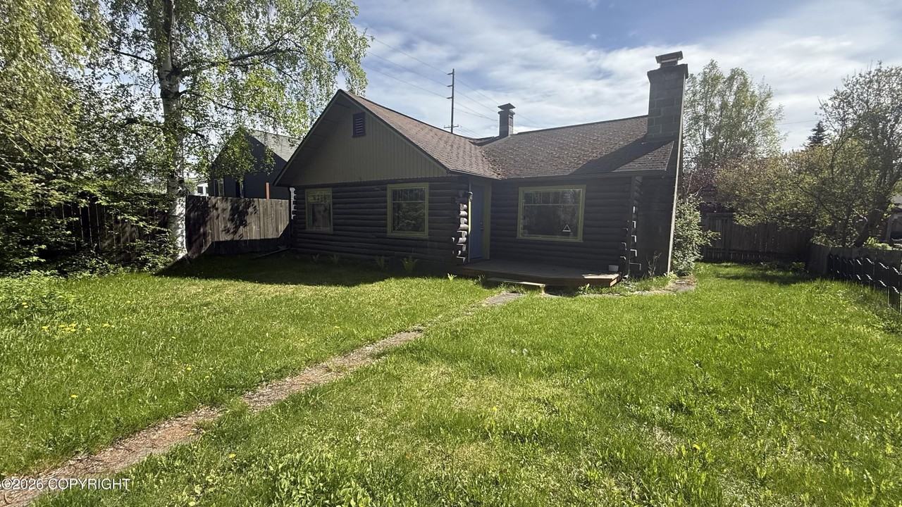808 W 19th Ave - Photo 2 of 23