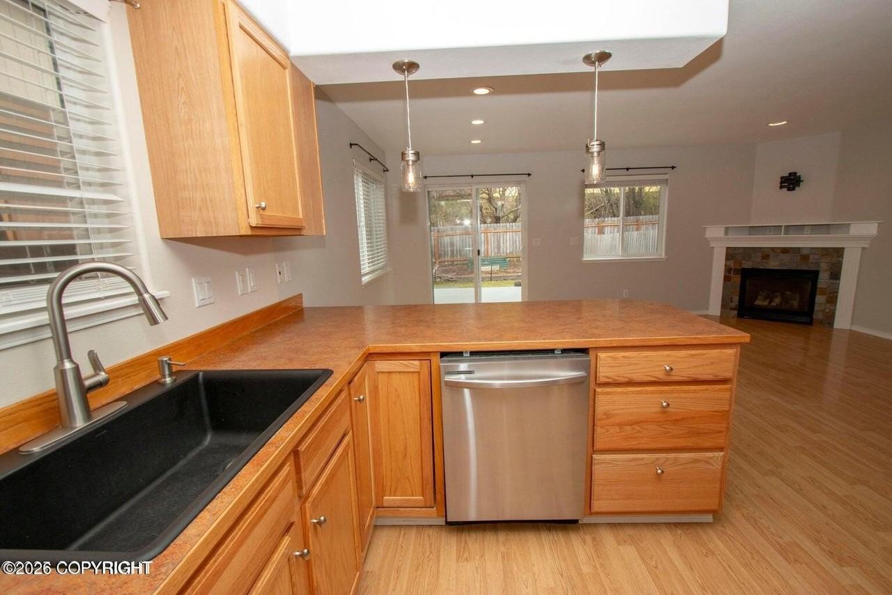 11021 Hannah Jane Pl #7 - Photo 5 of 27