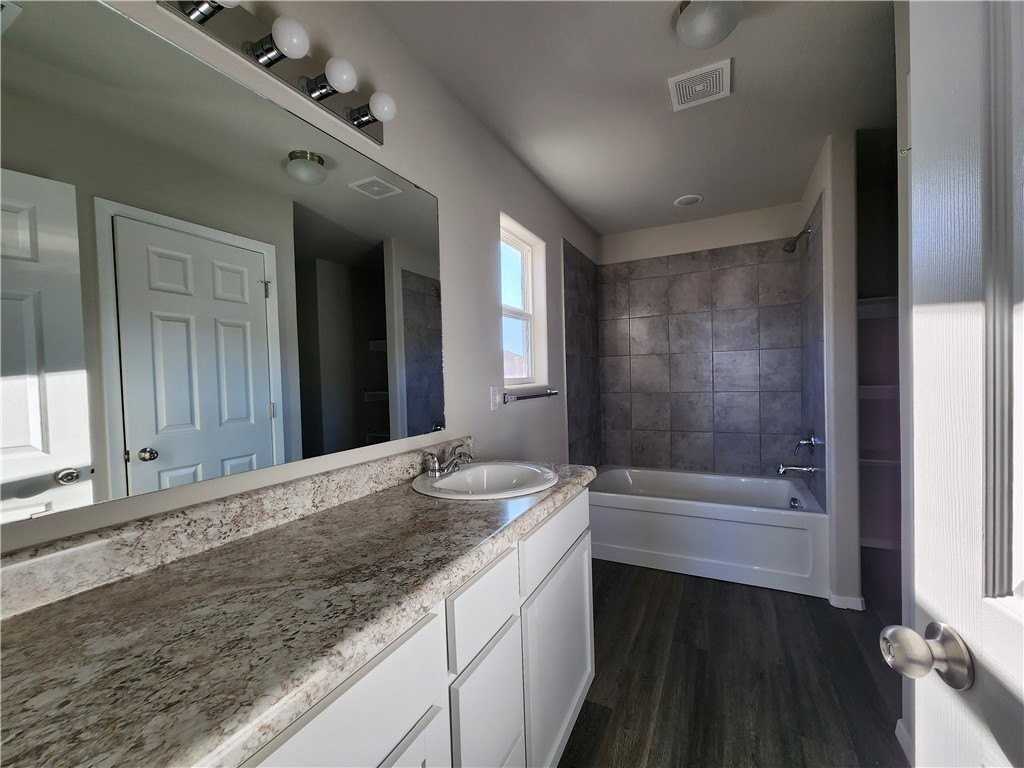 1730 King Rd - Photo 4 of 15