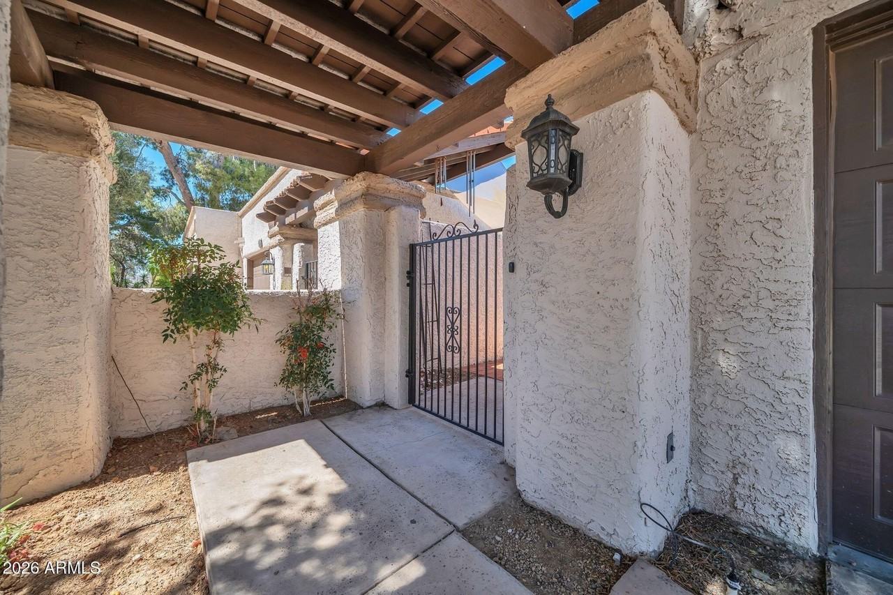 7368 E Pleasant Run - Photo 4 of 50