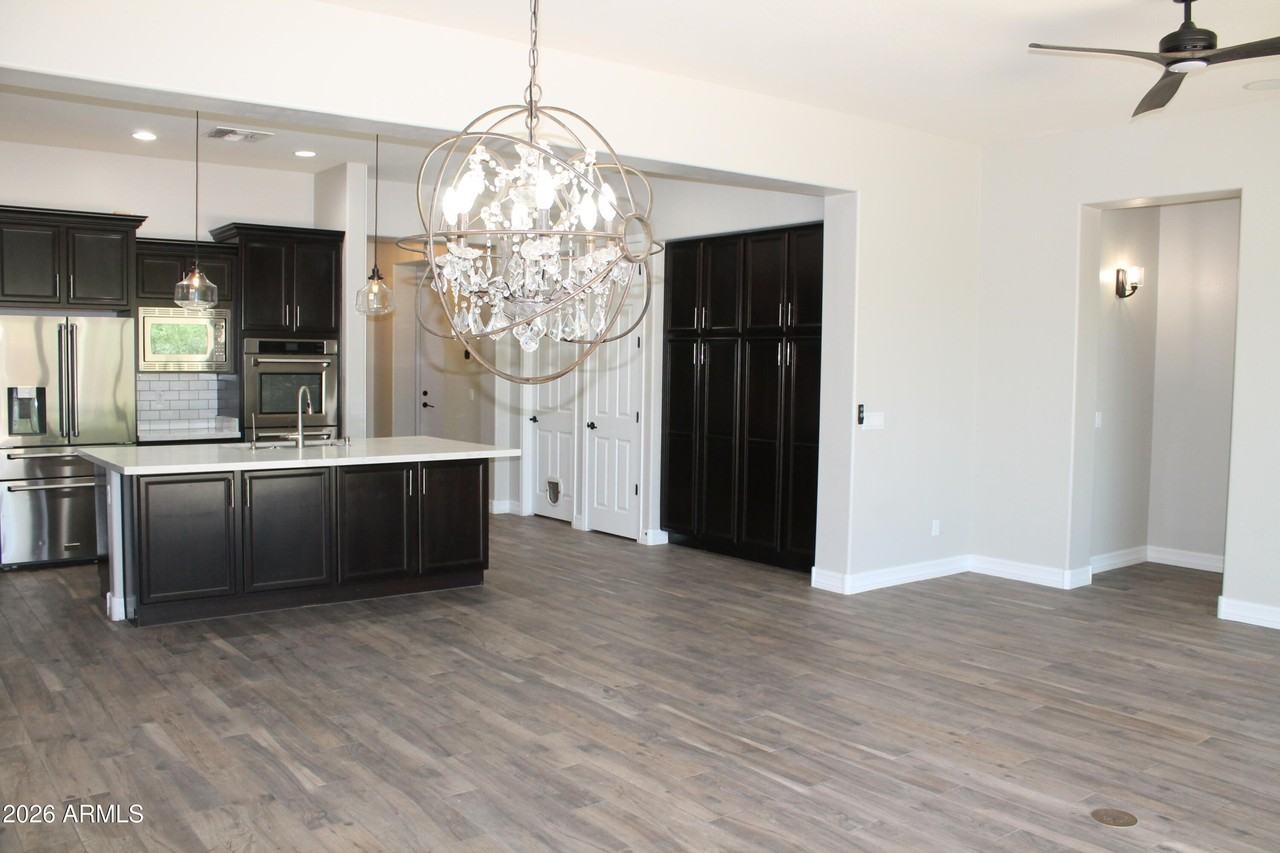 20843 W Carlton Mnr - Photo 5 of 27