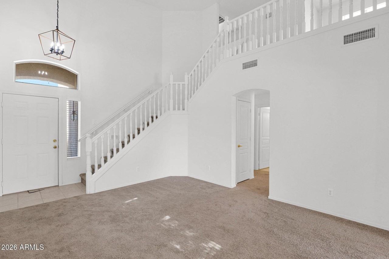 3415 E Menadota Dr - Photo 5 of 31