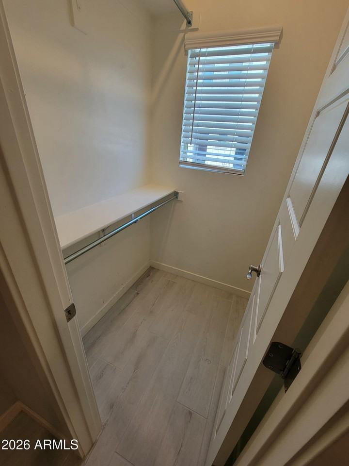 8234 N 22nd Dr - Photo 3 of 40