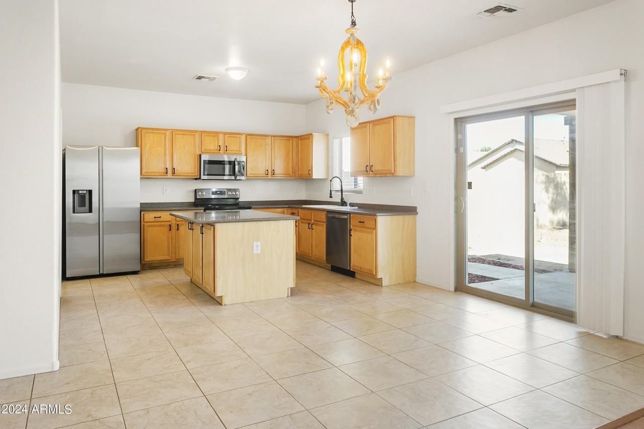 1042 W Desert Basin Dr - Photo 7 of 31