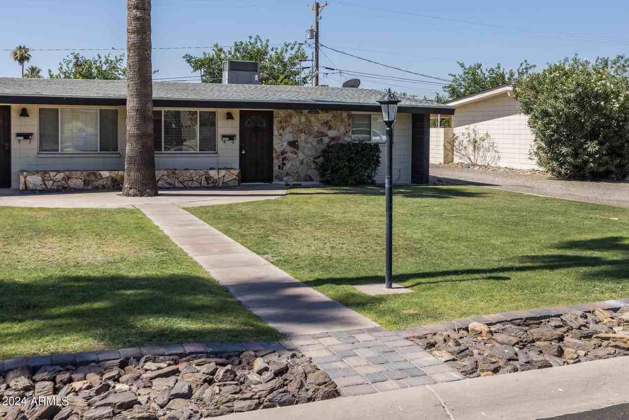 7025 E Wilshire Dr #1 - Photo 2 of 20