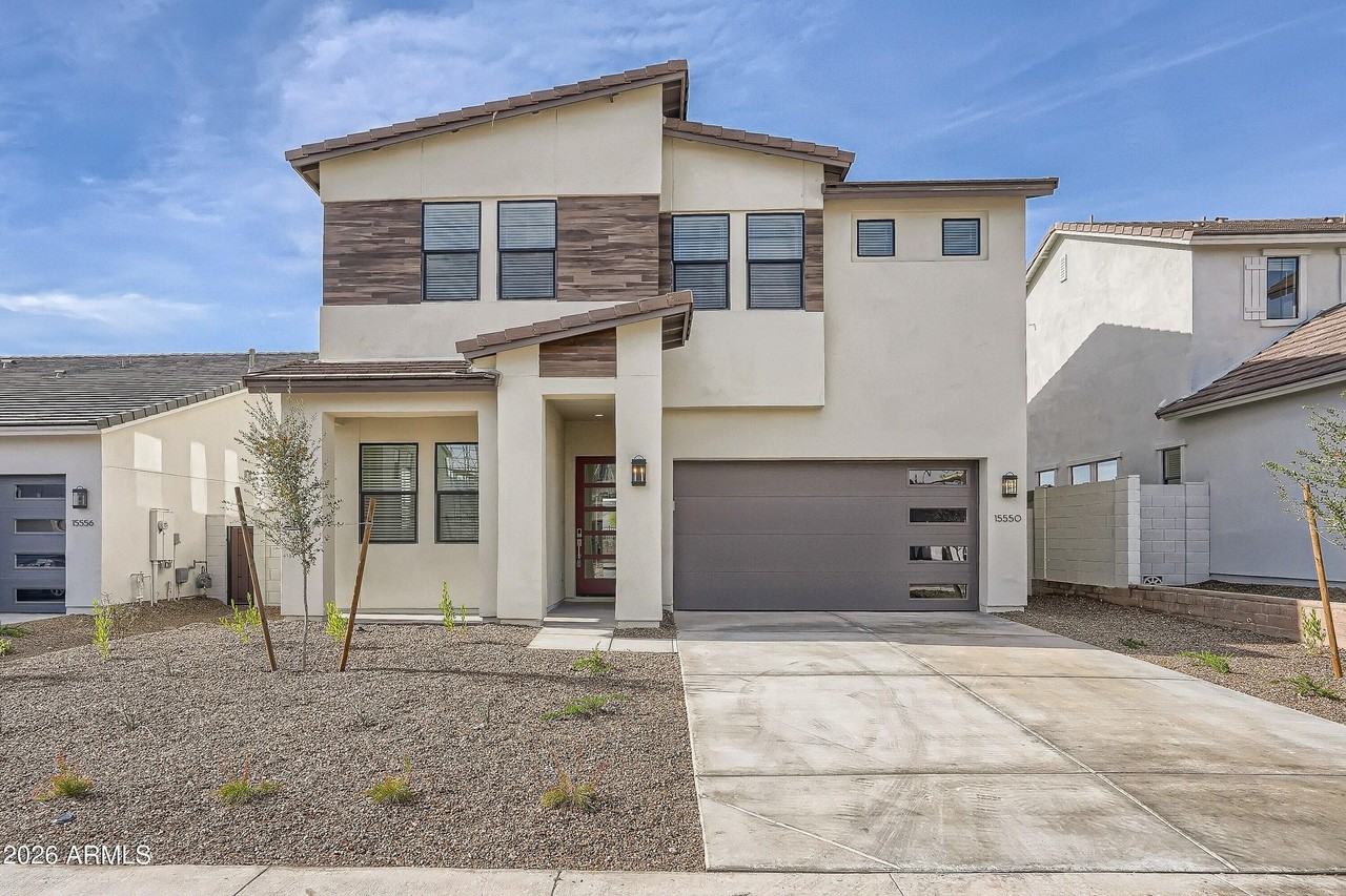 15550 S 181st Ln - Photo 2 of 28