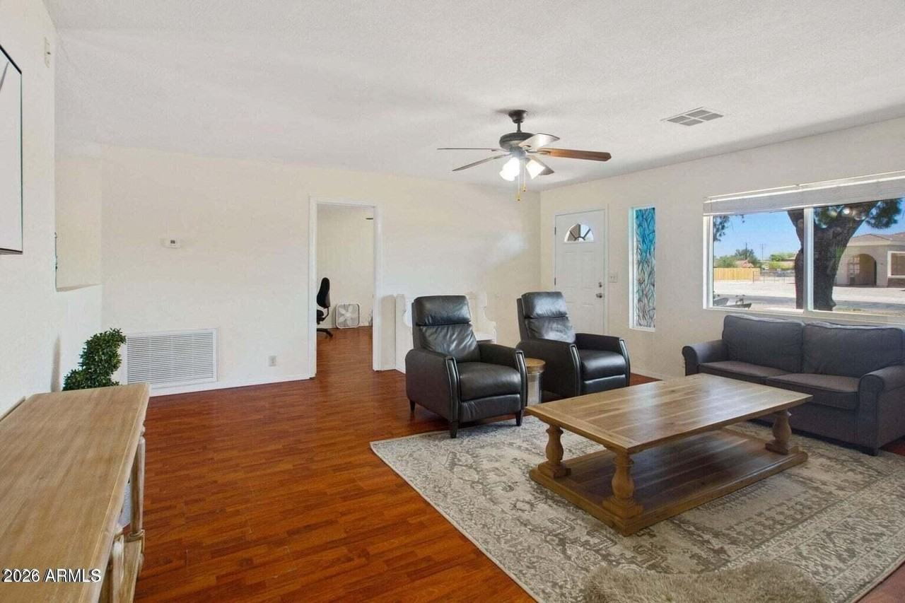 14038 N 180th Ave - Photo 4 of 11
