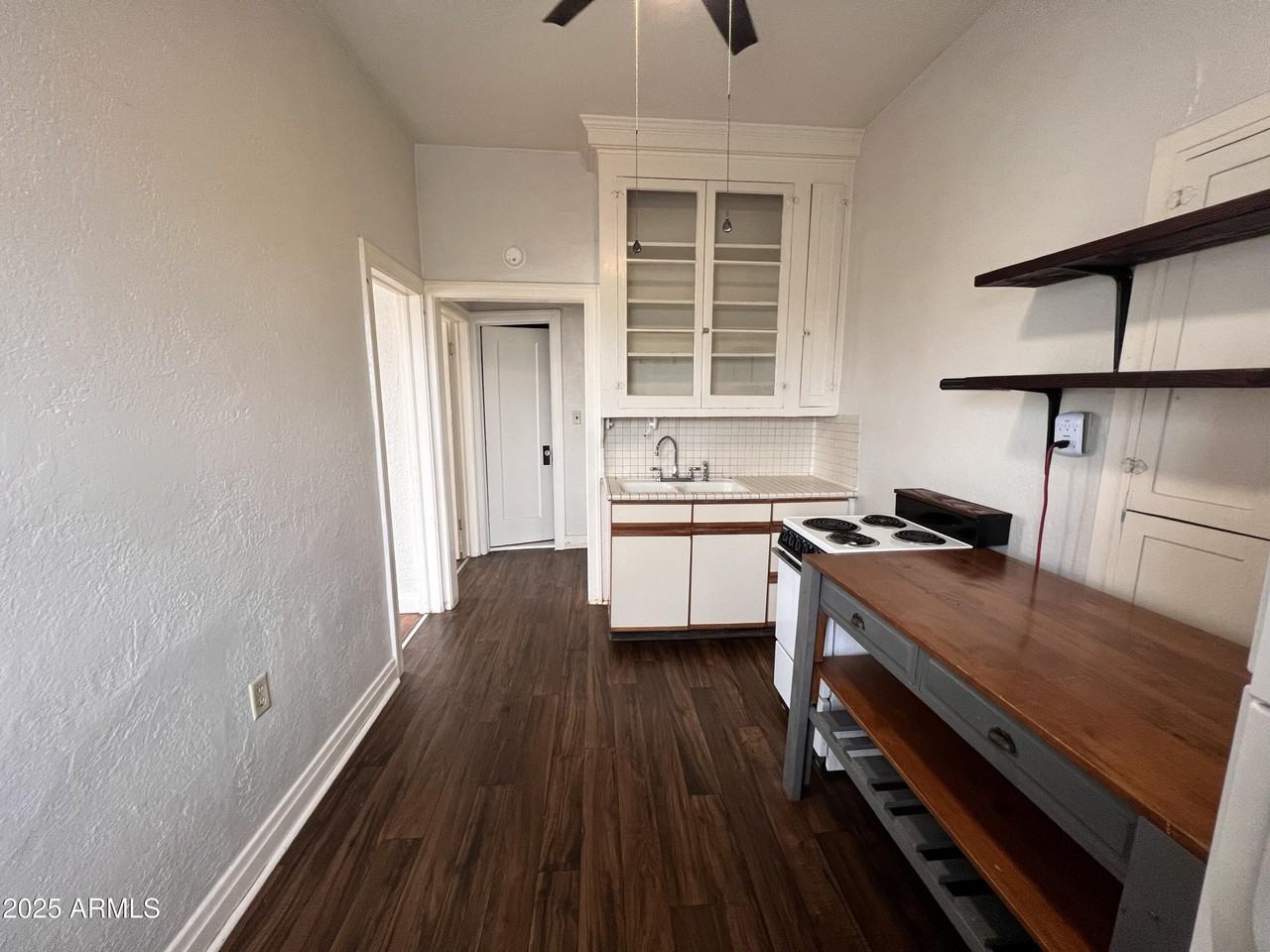 902 E Palm Ln #6 - Photo 5 of 27