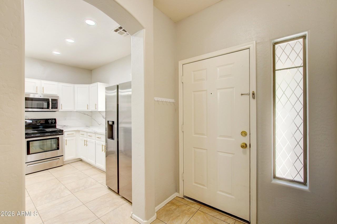 2043 N Holguin Way - Photo 4 of 26
