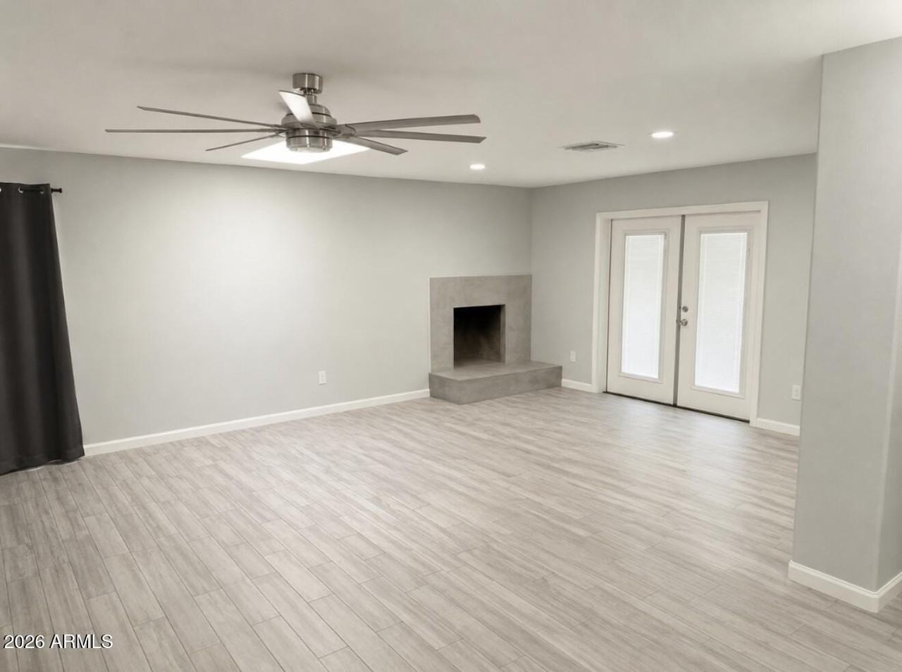 1243 E Riviera Dr - Photo 4 of 13