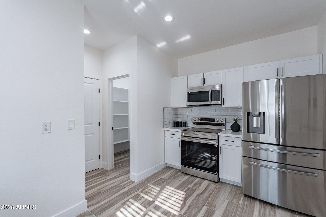4815 S 28th St #2 - Photo 3 of 20