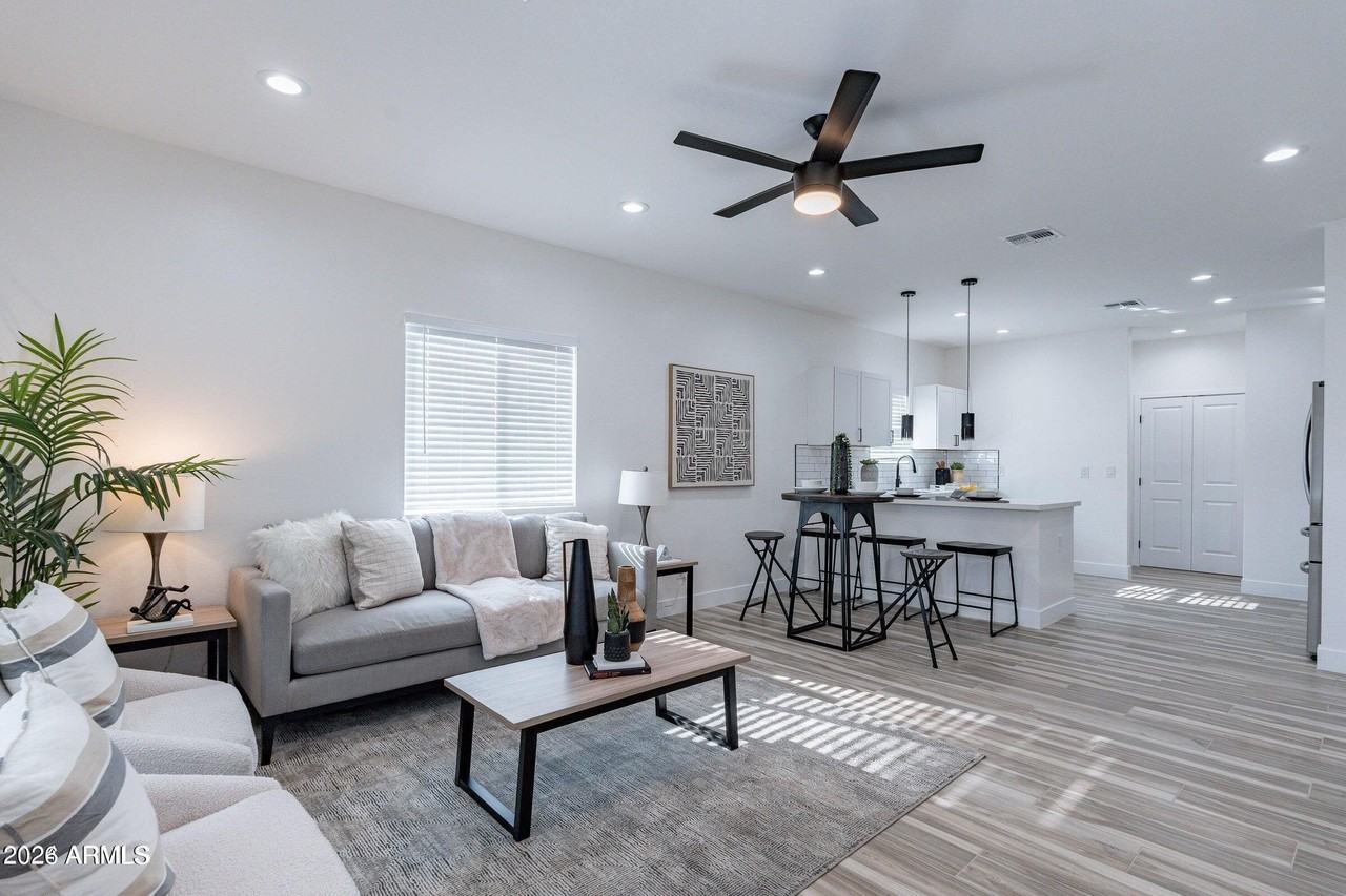 4815 S 28th St #2 - Photo 6 of 20