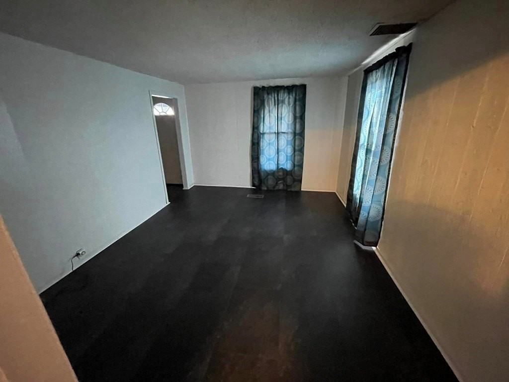 29 Bleakley Ave - Photo 3 of 11