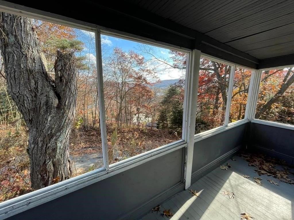 29 Bleakley Ave - Photo 5 of 11