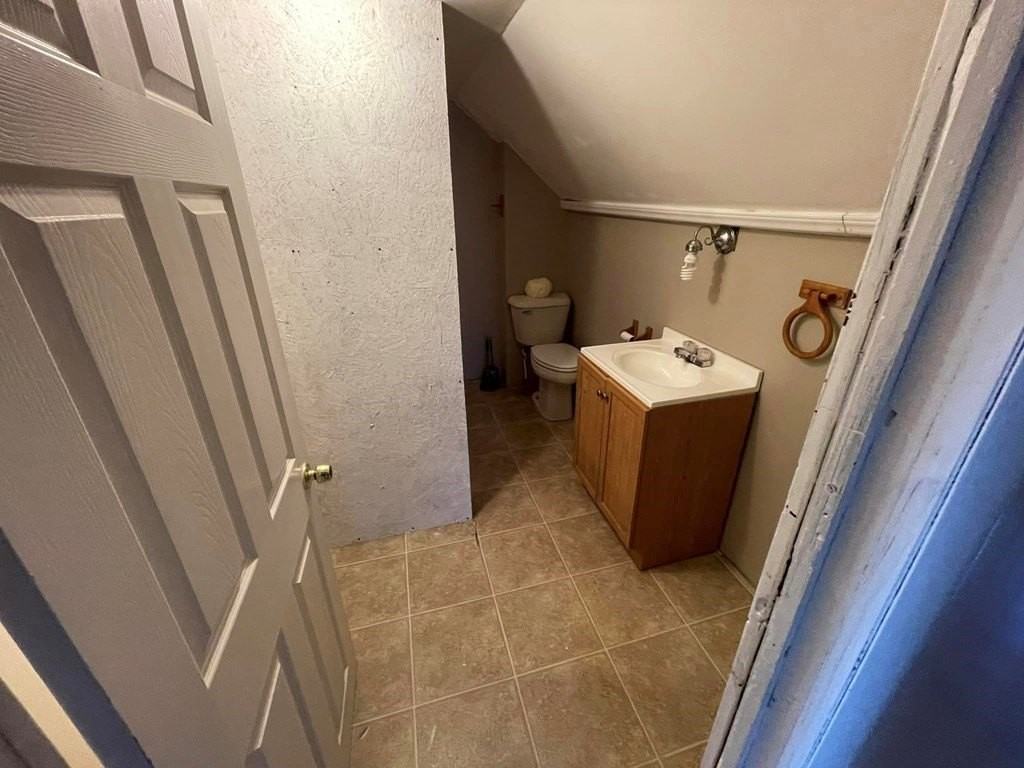29 Bleakley Ave - Photo 6 of 11