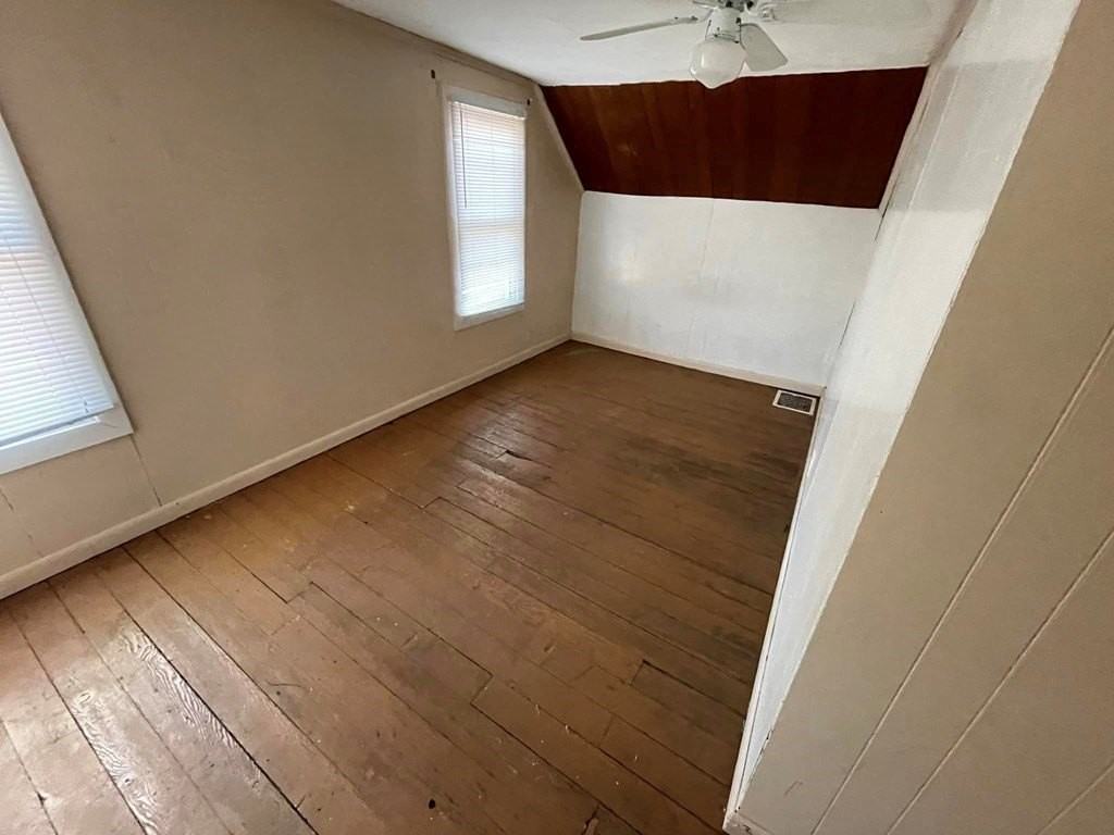 29 Bleakley Ave - Photo 7 of 11