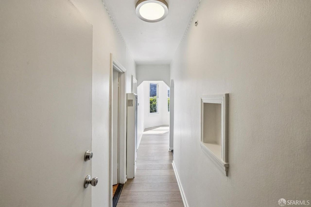 3235 Fillmore St #4 - Photo 3 of 15