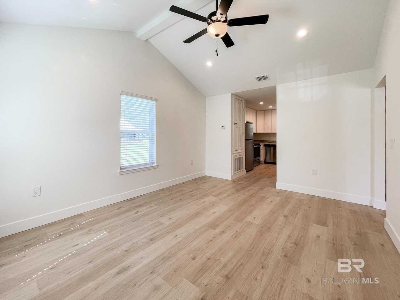 25121 Olive St - Photo 5 of 21