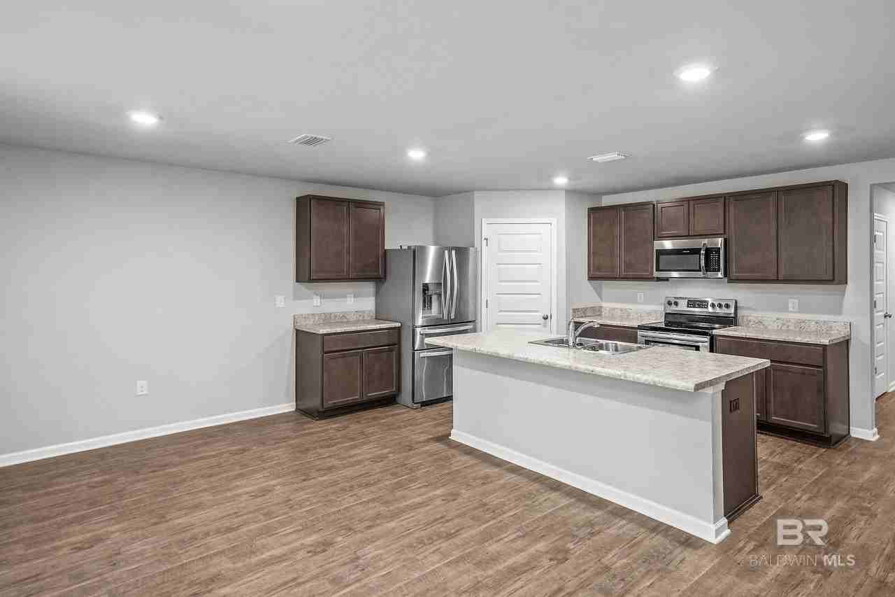 1481 Majesty Loop - Photo 2 of 13