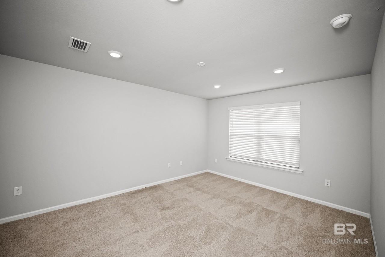 1481 Majesty Loop - Photo 4 of 13