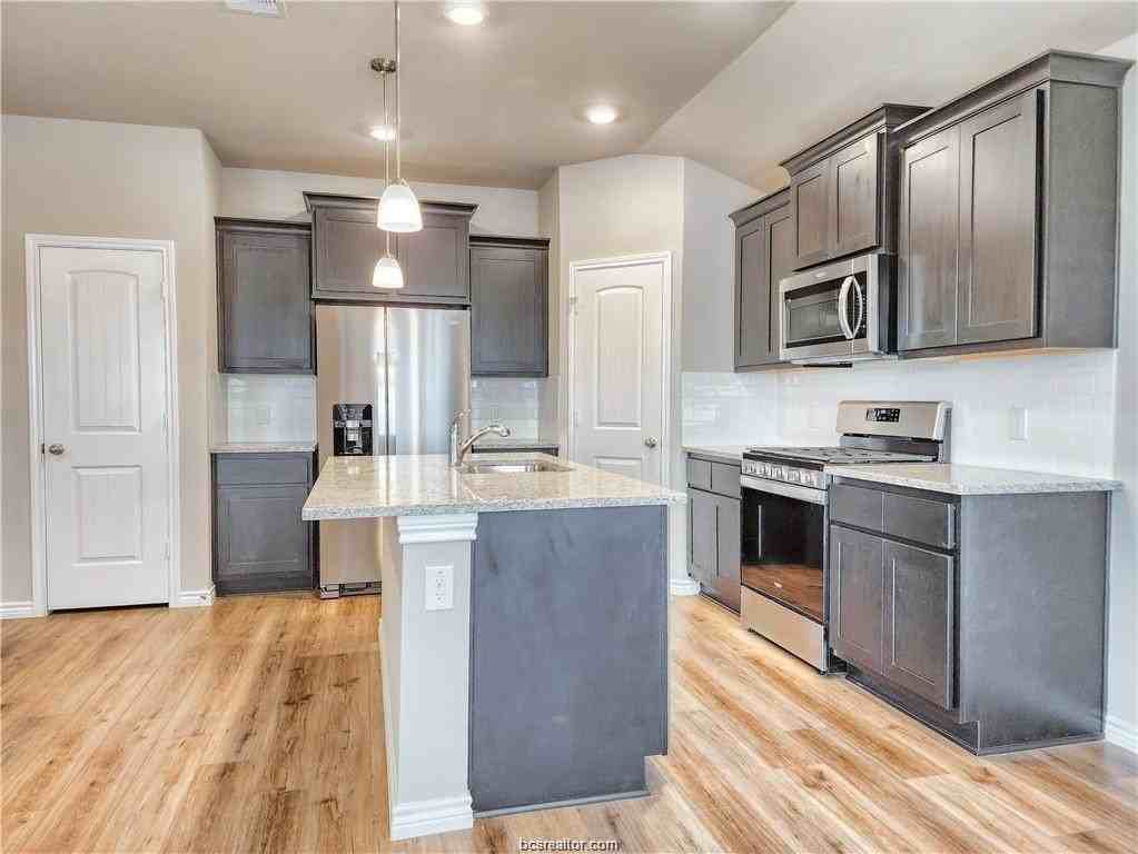 6172 Darlington Ave - Photo 2 of 18