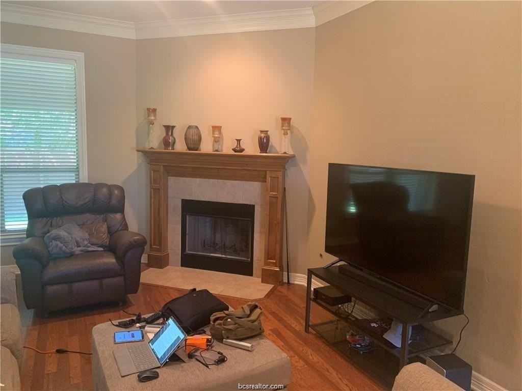 303 Candle Stone Ct - Photo 4 of 22