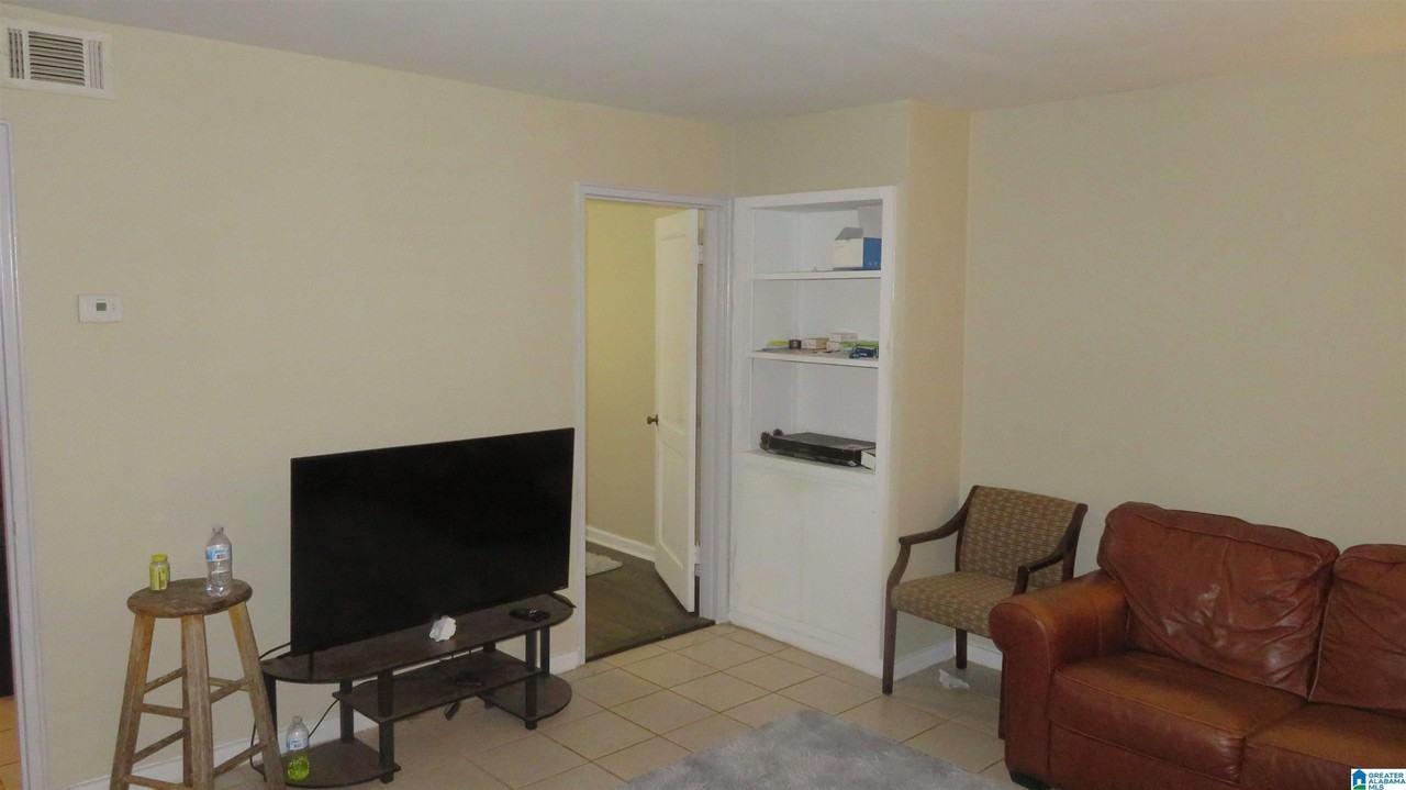 1731 Valley Ave #G - Photo 3 of 26
