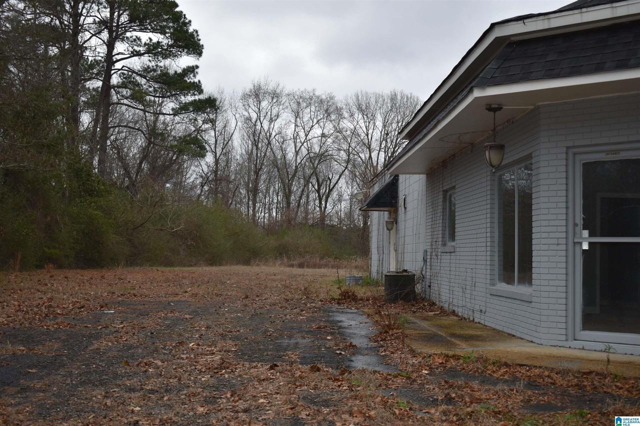 835 Temple Ave S - Photo 2 of 6