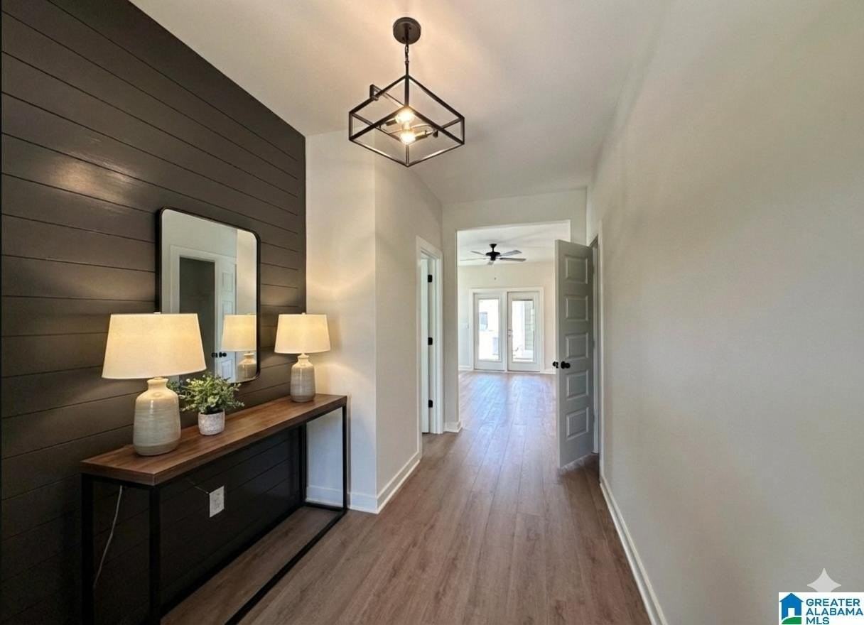1009 Grand River Blvd - Photo 3 of 31