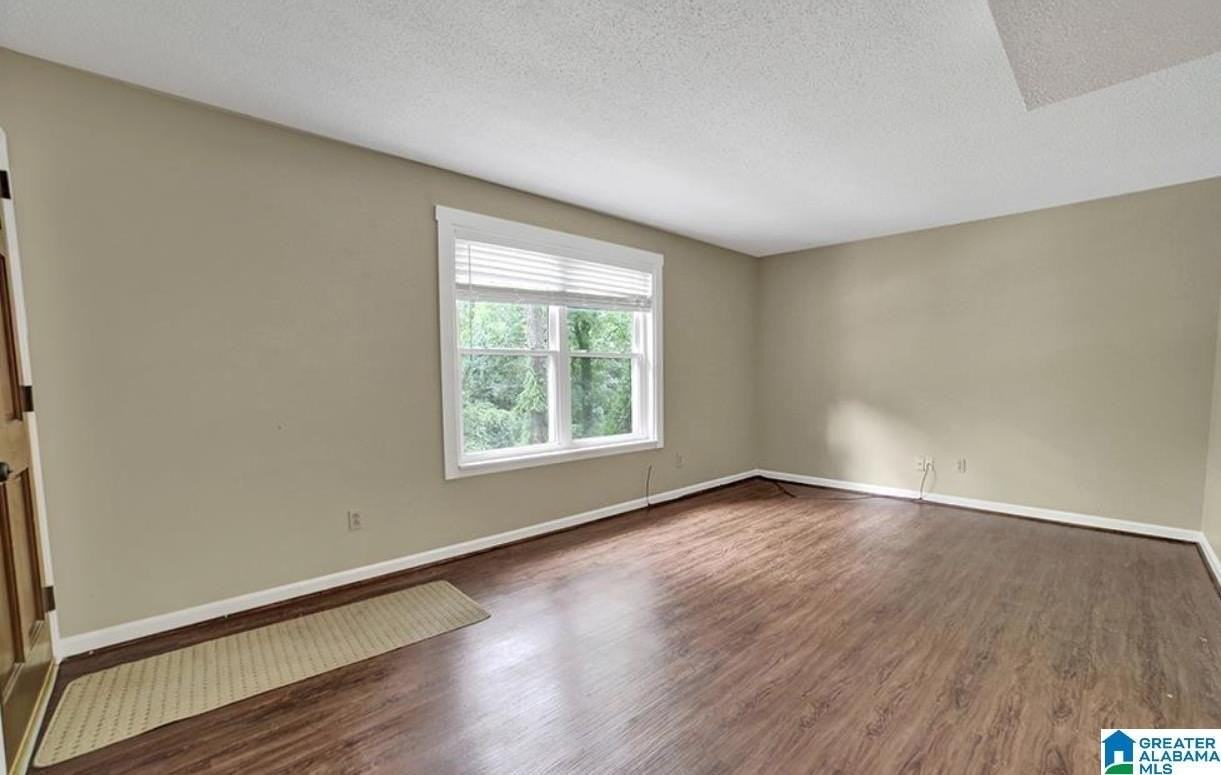 1506 Al Seier Rd - Photo 3 of 18