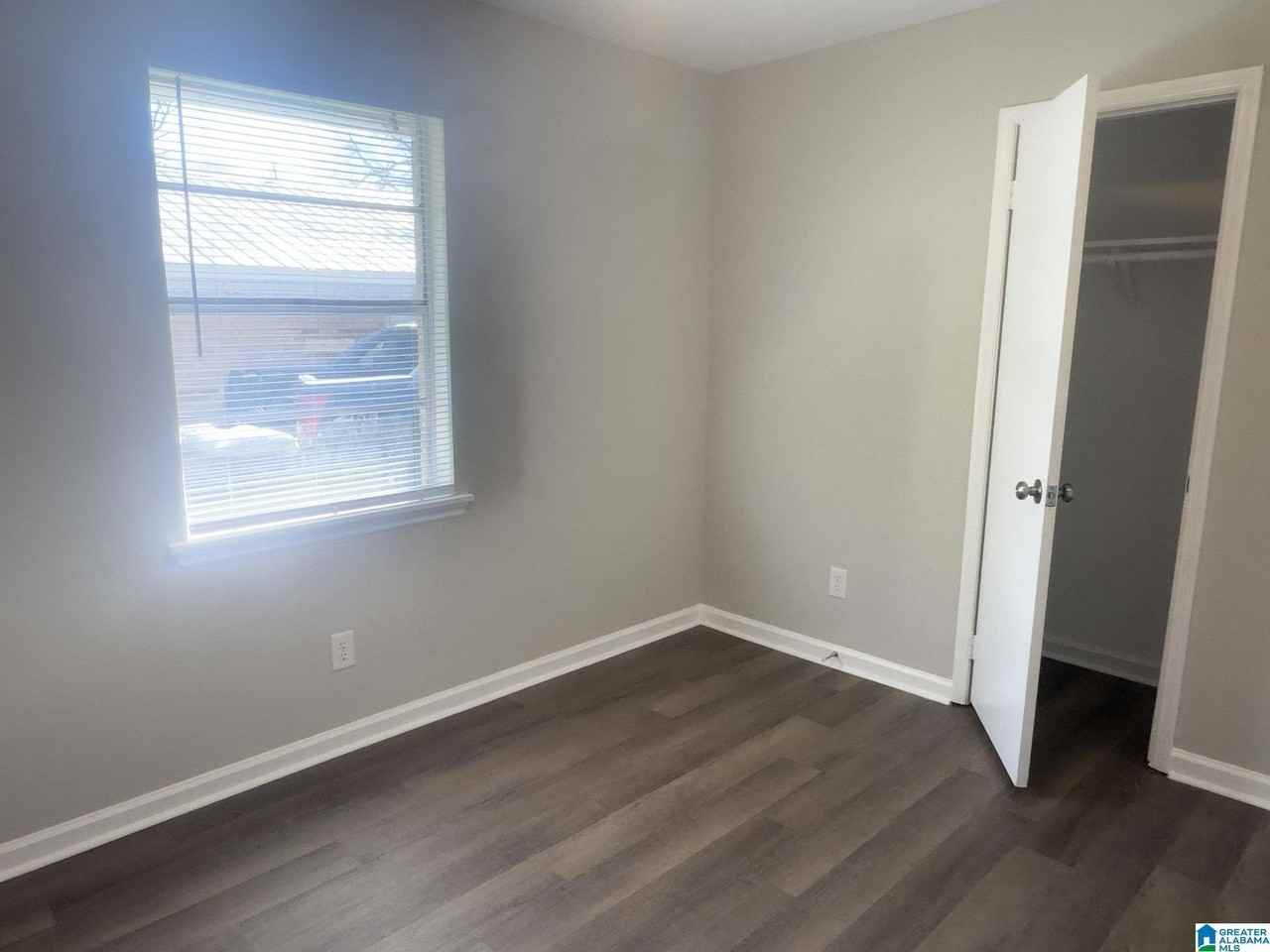 436 Henry St - Photo 6 of 12