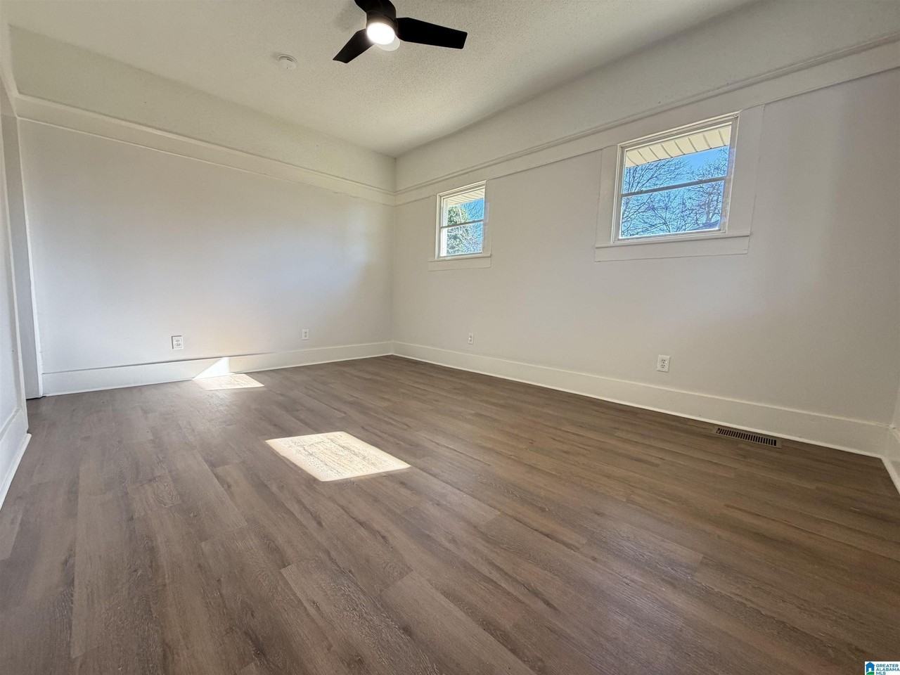 219 47th Pl N - Photo 3 of 15