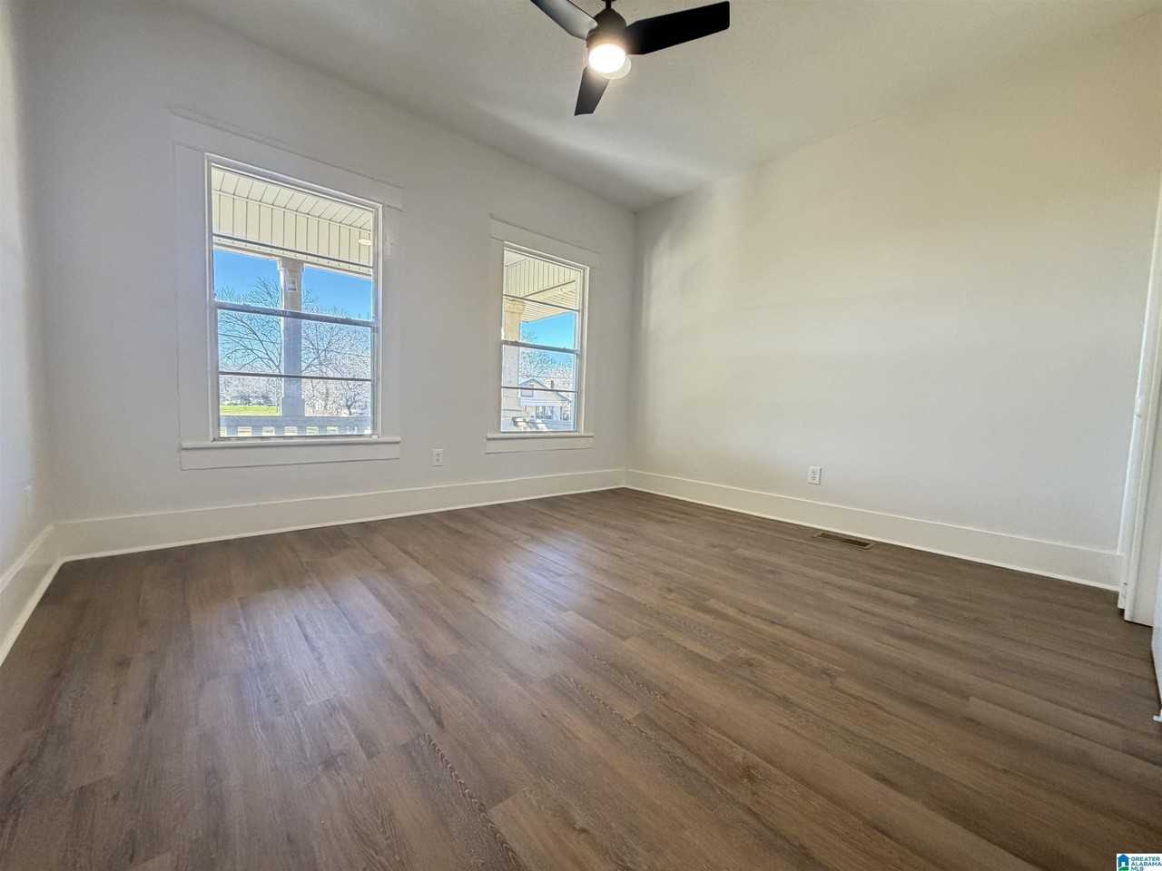 219 47th Pl N - Photo 5 of 15