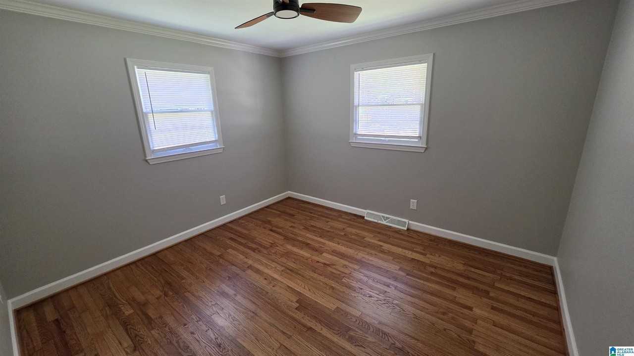 955 3rd Ave Nw - Photo 7 of 9