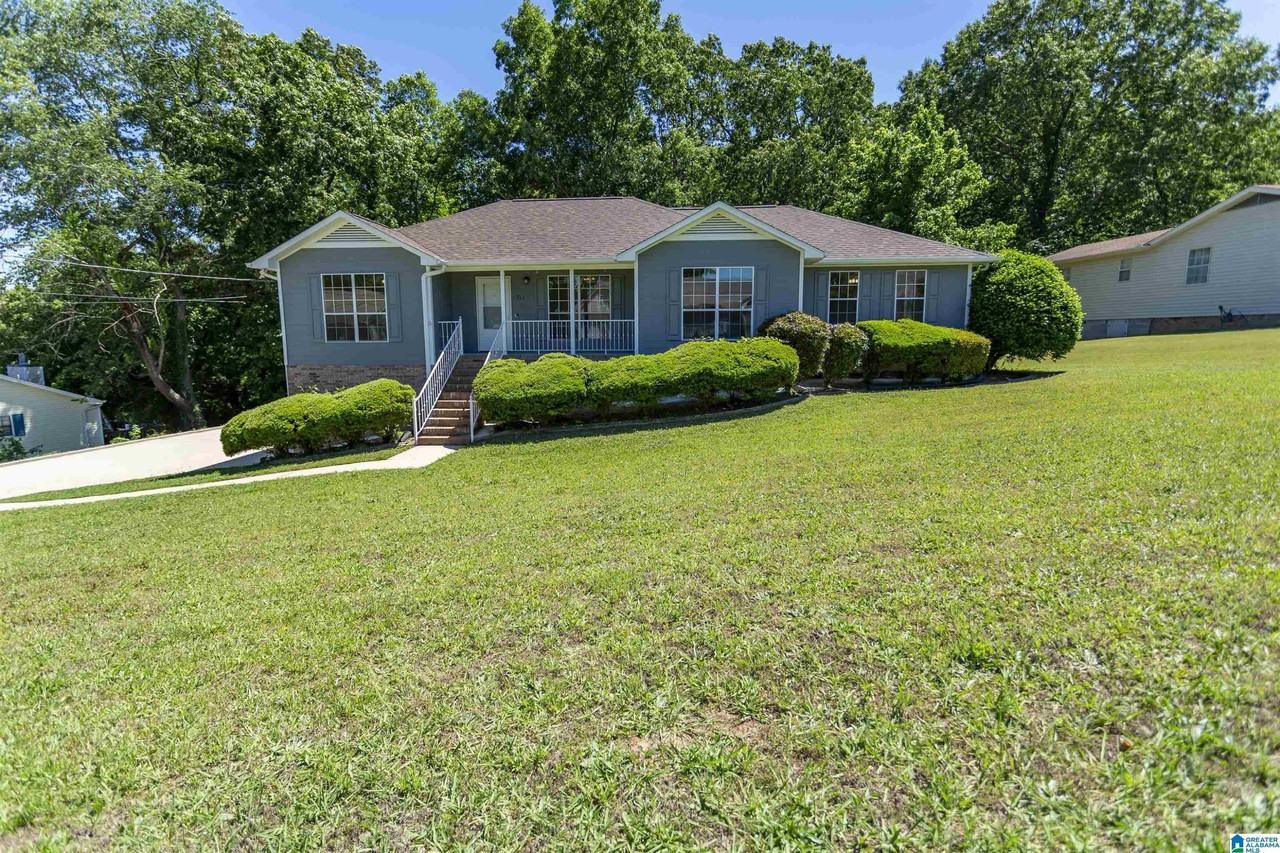 713 Jason Cir - Photo 2 of 41