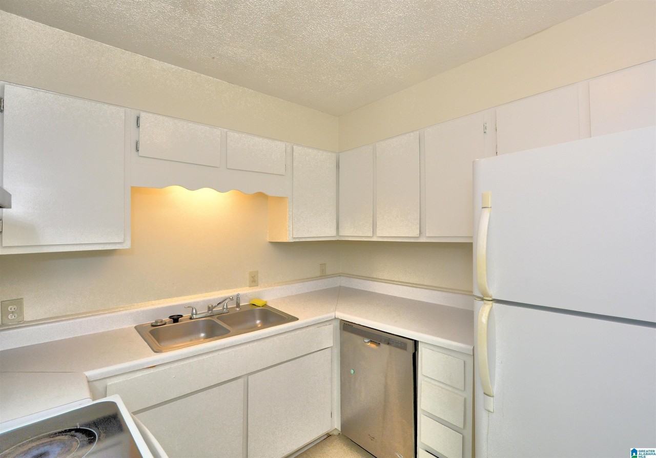 840 Beacon Pkwy E #C - Photo 7 of 21