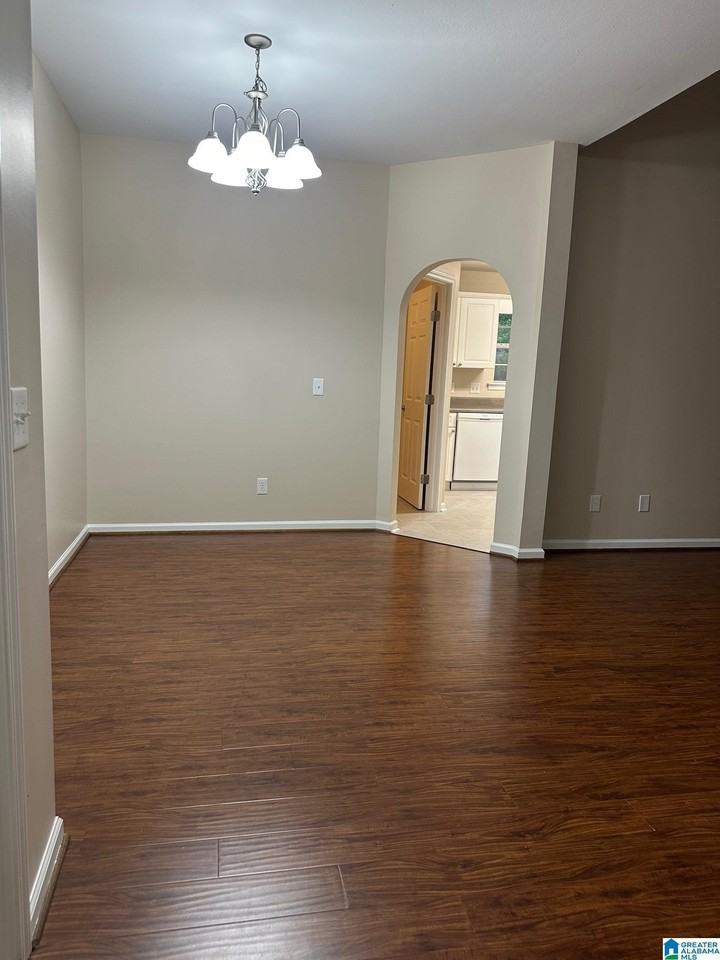 512 Camden Cove Cir - Photo 5 of 12