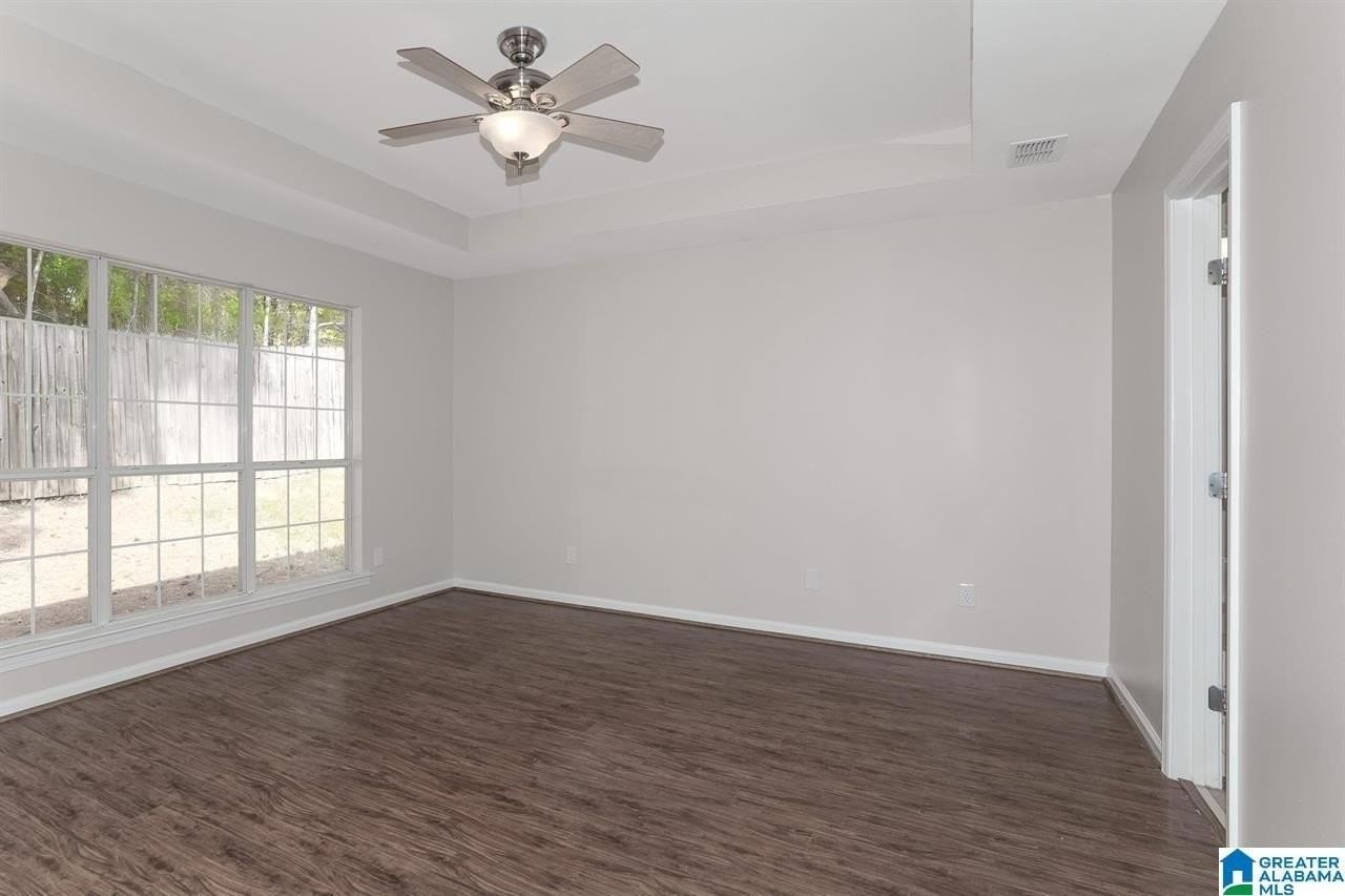 512 Camden Cove Cir - Photo 7 of 12