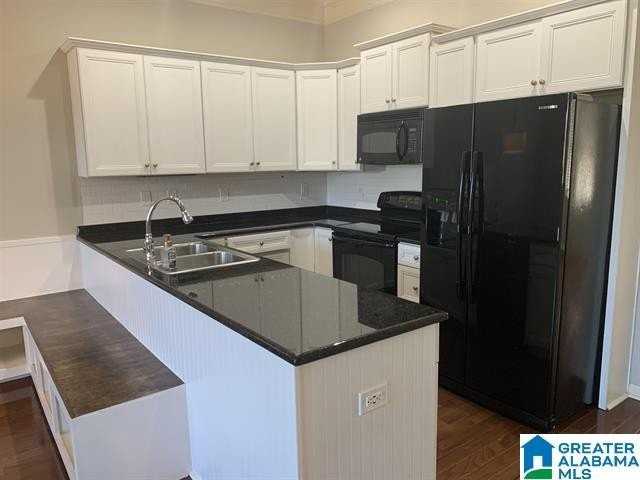 2074 Ross Park Way - Photo 4 of 25