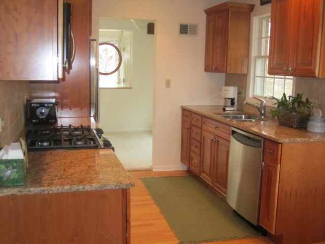 417 N Rose Ave - Photo 2 of 11